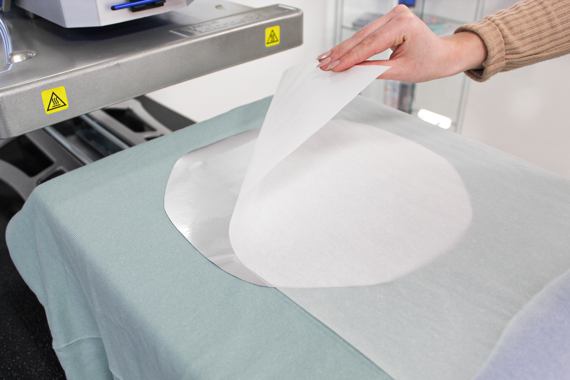 Mixing it up article -Step 4 - press transfer to garment for 30 seconds Mixing it up article -Step 4 - press transfer to garment for 30 seconds